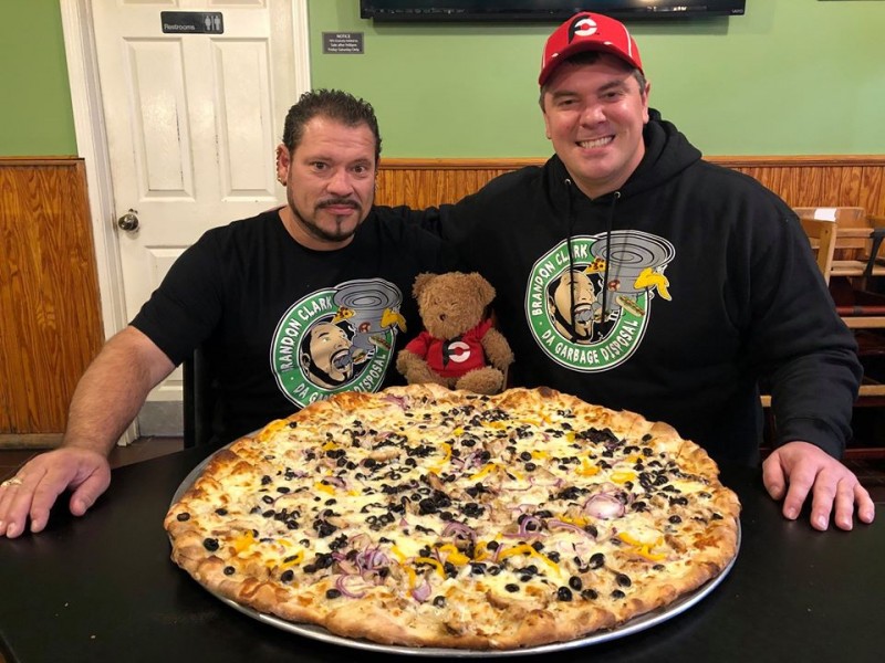 803-rizzis-28-inch-team-pizza-challenge-arlington-tn