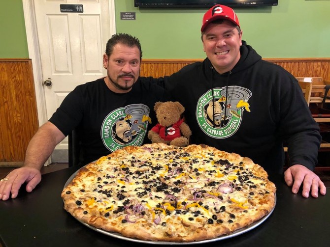 Rizzi's 28-inch Team Pizza Challenge Arlington TN