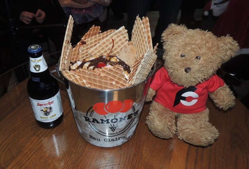 823-ramones-ice-cream-milk-pail-sundae-challenge-eau-claire