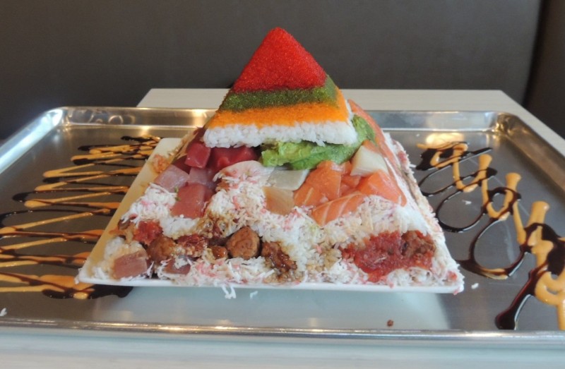 890-budis-sushi-giant-sushi-pyramid-challenge-atlanta