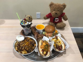 #901 Yabba's Wacky Snack Shop Food Challenge Foley