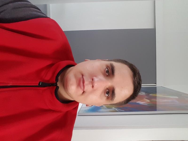 1475418623308-786006399